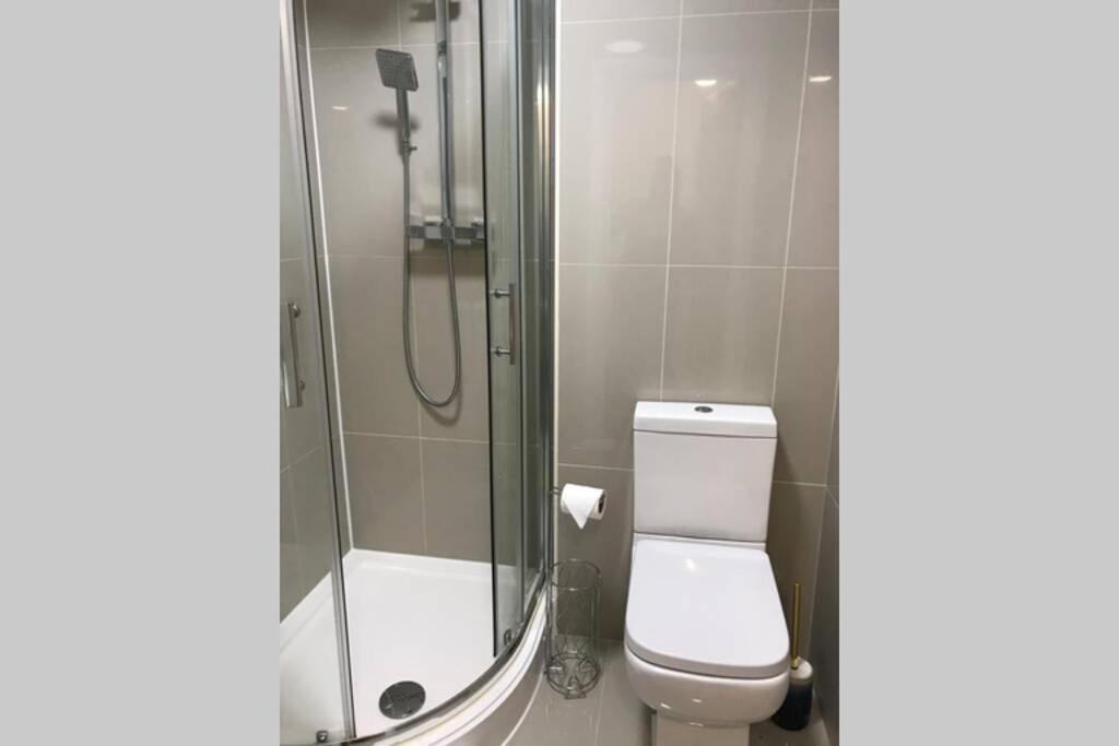 Marie'S Serviced Apartments- 2 Bedroom City Stay Bedford Luaran gambar